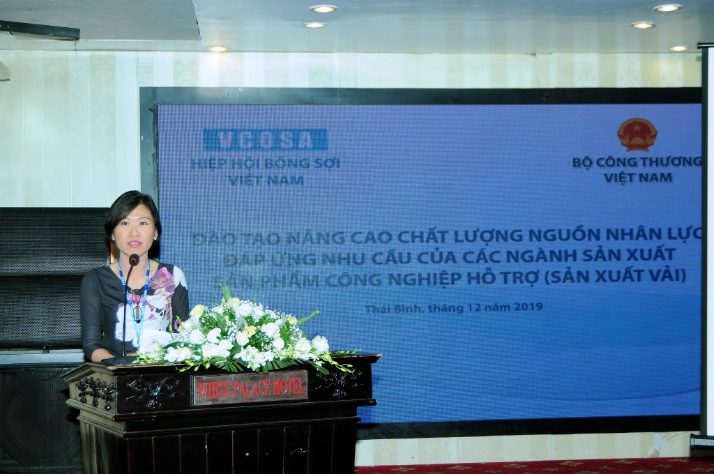 Gần 60 học viên từ các Doanh nghiệp tham gia chương trình “ĐÀO TẠO NÂNG CAO CHẤT LƯỢNG NGUỒN NHÂN LỰC NGÀNH SẢN XUẤT VẢI” do VCOSA và Bộ Công thương tổ chức