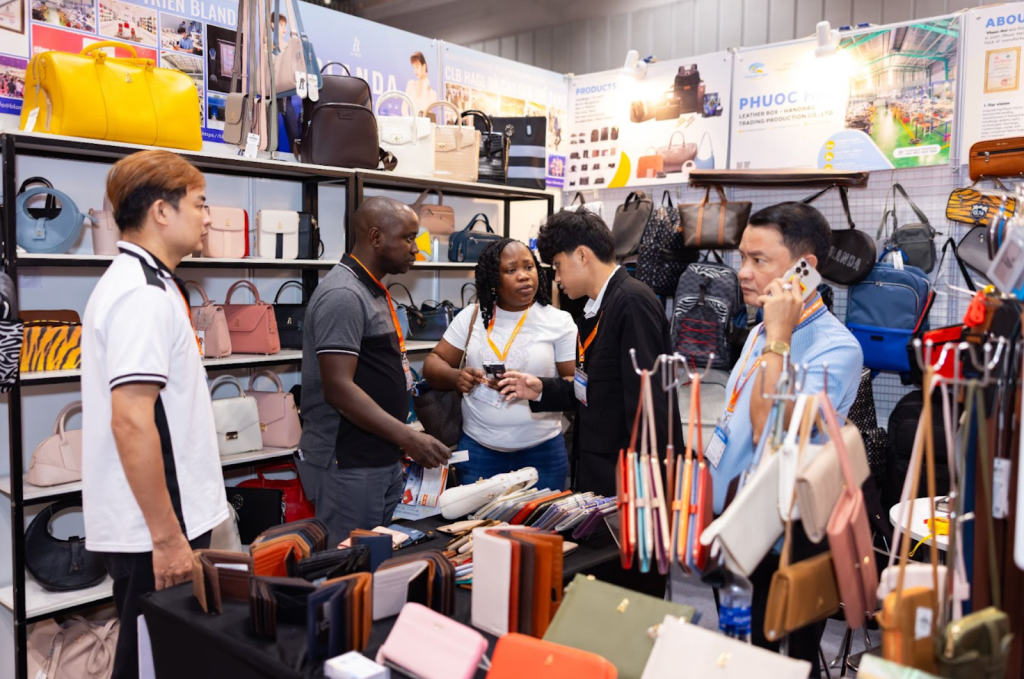 [ONLY 1 MONTH LEFT] SECURE YOUR SPOT AT VIETNAM’S LEADING GLOBAL ...